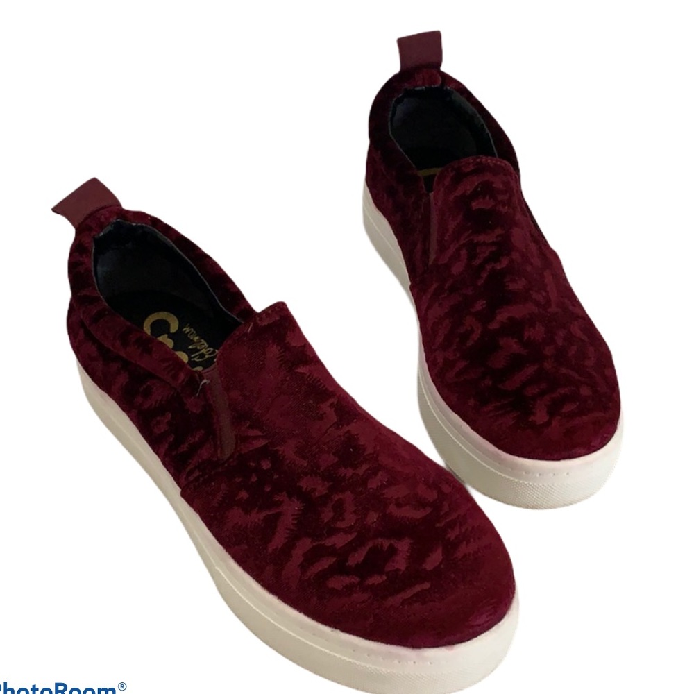 Circus by Sam Edelman Wine Animal Print Crushed Velvet Slip On Sneakers Sz 7.5
